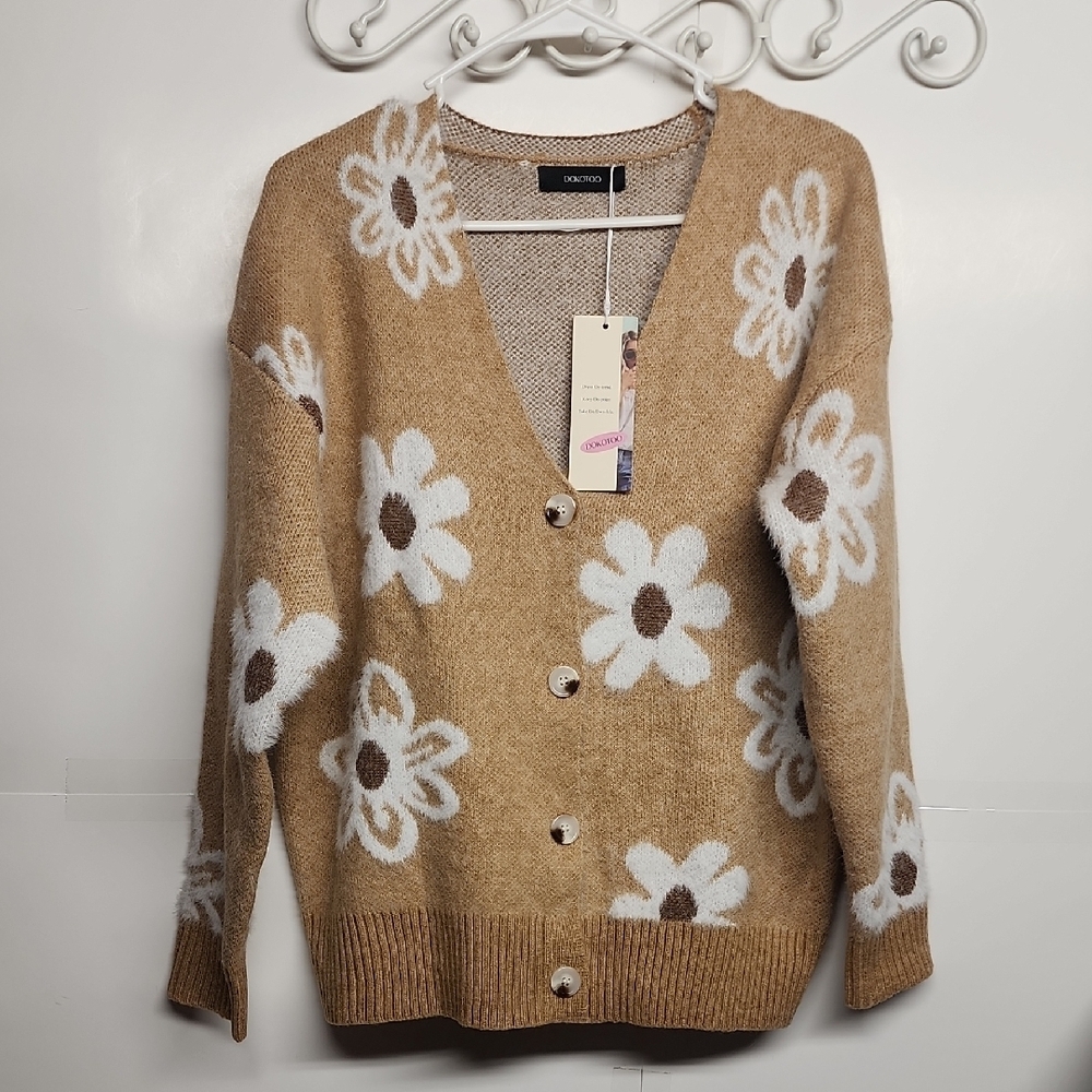 Dokotoo Tan & White Floral Button-down Cardigan Sweater Sz L Gardencore Adorable